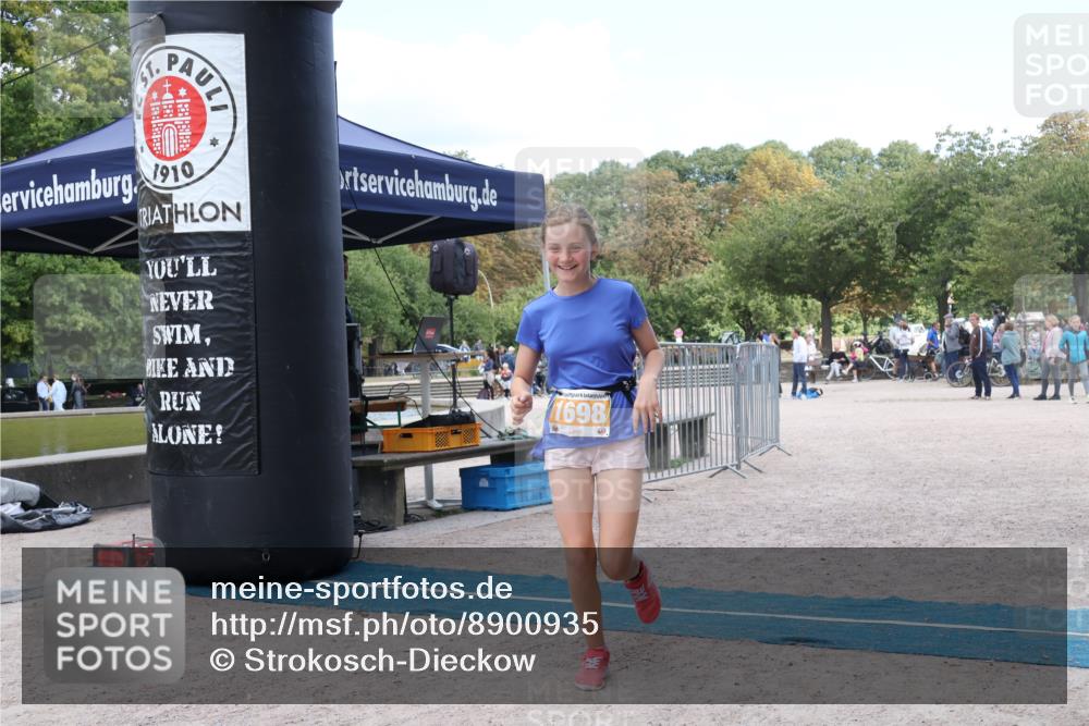 14.09.2025 - Stadtparktriathlon Strokosch-Dieckow http://msf.ph/oto/8900935 14.09.2025 14:42:18 Ziel 1698, 1747 meine-sportfotos.de