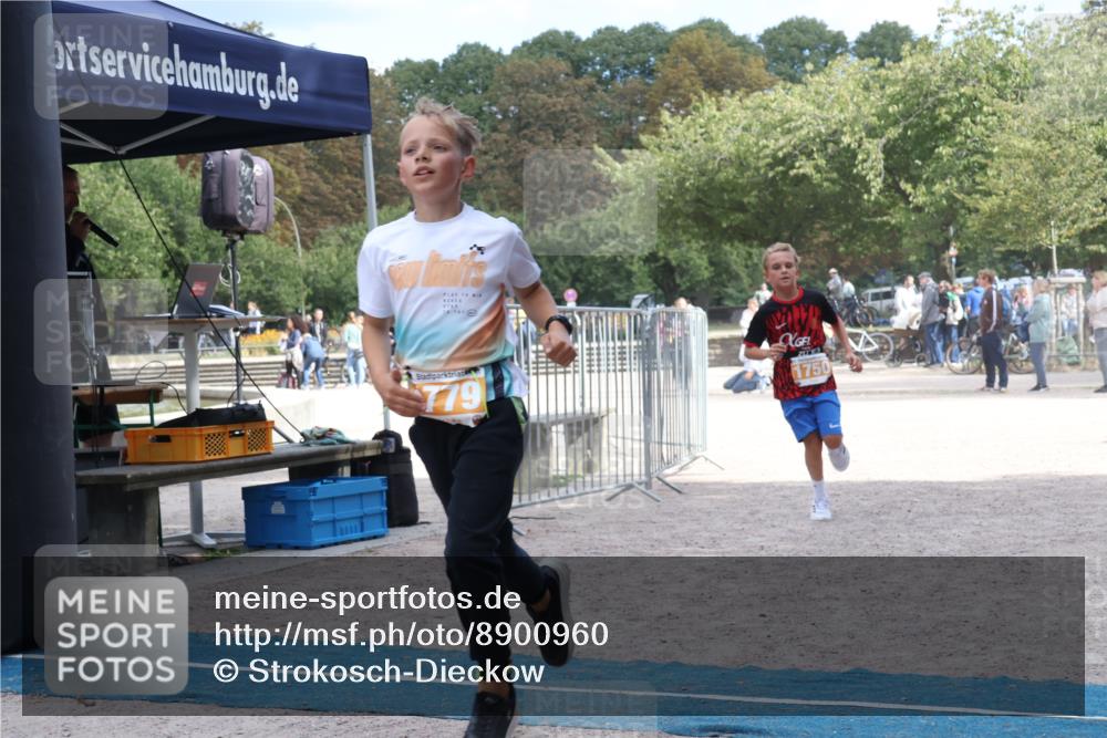 14.09.2025 - Stadtparktriathlon Strokosch-Dieckow http://msf.ph/oto/8900960 14.09.2025 14:42:53 Ziel 1715, 1750, 1779 meine-sportfotos.de