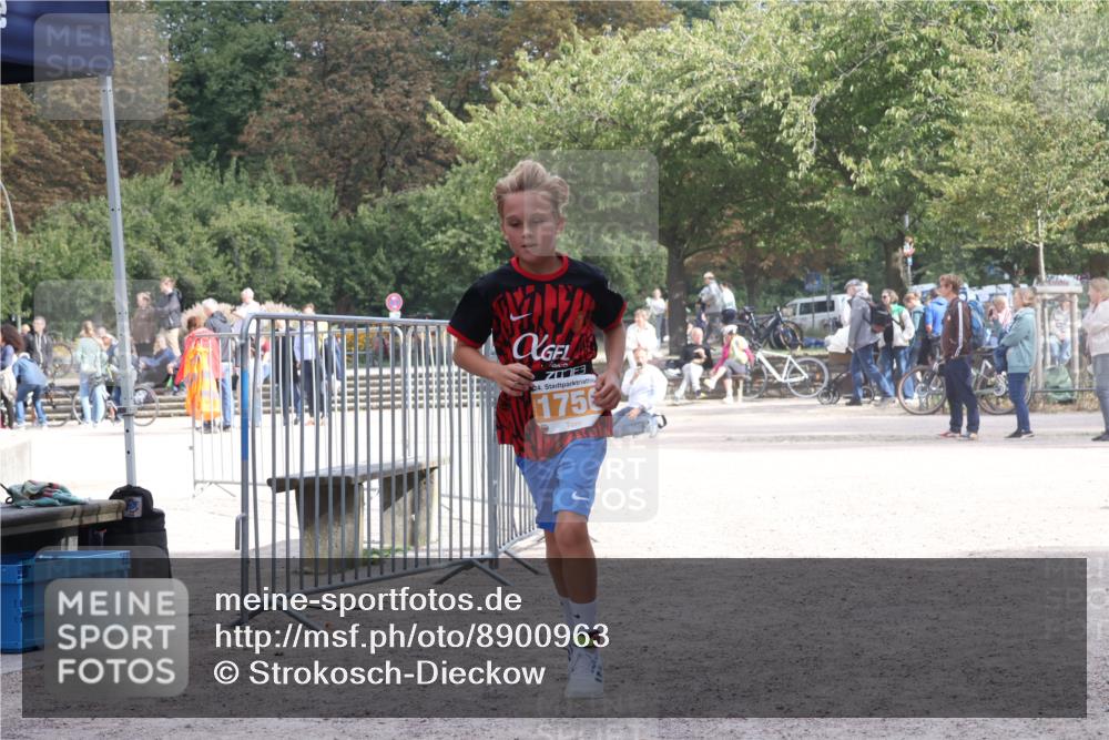 14.09.2025 - Stadtparktriathlon Strokosch-Dieckow http://msf.ph/oto/8900963 14.09.2025 14:42:54 Ziel 1715, 1750, 1779 meine-sportfotos.de