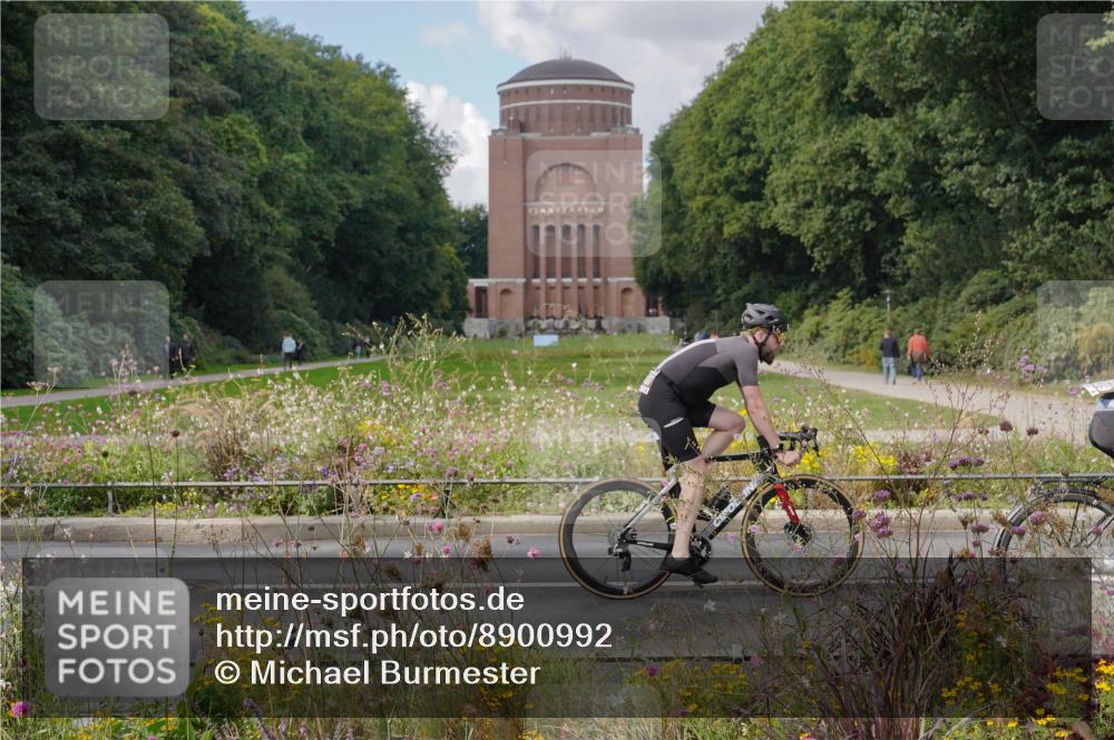 14.09.2025 - Stadtparktriathlon Michael Burmester http://msf.ph/oto/8900992 14.09.2025 13:10:25 Radfahren 1349, 1387, 1436, 1438, 1439, 1467, 1488, 1489, 1499, 1501 meine-sportfotos.de
