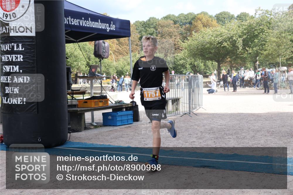 14.09.2025 - Stadtparktriathlon Strokosch-Dieckow http://msf.ph/oto/8900998 14.09.2025 14:43:13 Ziel 1757 meine-sportfotos.de