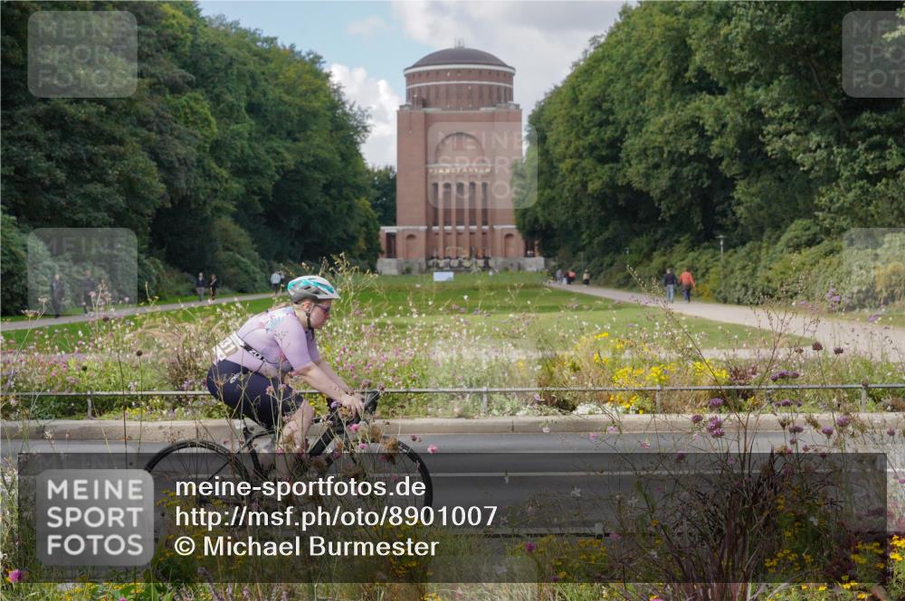 14.09.2025 - Stadtparktriathlon Michael Burmester http://msf.ph/oto/8901007 14.09.2025 13:10:37 Radfahren 1331, 1341, 1342, 1380, 1414, 1431, 1489, 1510, 1519 meine-sportfotos.de