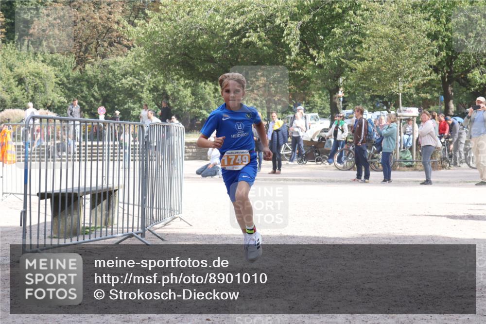 14.09.2025 - Stadtparktriathlon Strokosch-Dieckow http://msf.ph/oto/8901010 14.09.2025 14:43:21 Ziel 1749 meine-sportfotos.de