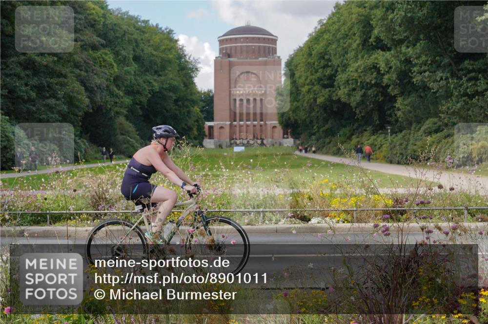 14.09.2025 - Stadtparktriathlon Michael Burmester http://msf.ph/oto/8901011 14.09.2025 13:10:39 Radfahren 1331, 1341, 1342, 1380, 1414, 1431, 1510, 1519 meine-sportfotos.de