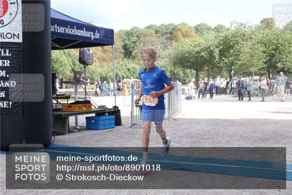 14.09.2025 - Stadtparktriathlon Strokosch-Dieckow http://msf.ph/oto/8901018 14.09.2025 14:43:23 Ziel 1749 meine-sportfotos.de