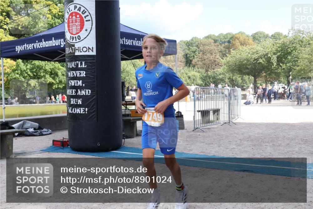 14.09.2025 - Stadtparktriathlon Strokosch-Dieckow http://msf.ph/oto/8901024 14.09.2025 14:43:23 Ziel 1749 meine-sportfotos.de