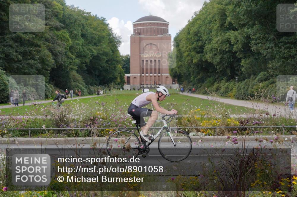 14.09.2025 - Stadtparktriathlon Michael Burmester http://msf.ph/oto/8901058 14.09.2025 13:11:32 Radfahren 1374, 1389, 1397, 1434, 1463, 1473, 1475, 1551 meine-sportfotos.de