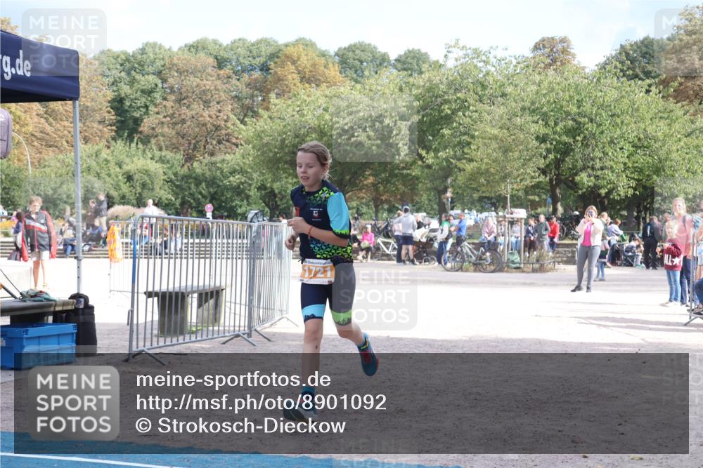 14.09.2025 - Stadtparktriathlon Strokosch-Dieckow http://msf.ph/oto/8901092 14.09.2025 14:44:27 Ziel 1721 meine-sportfotos.de