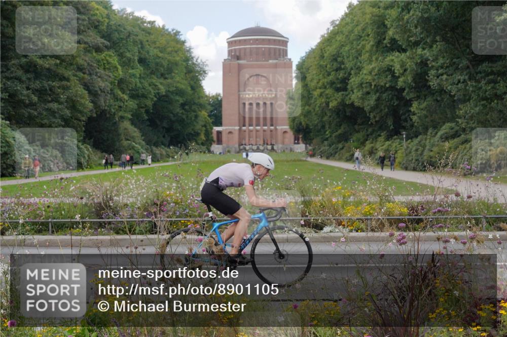 14.09.2025 - Stadtparktriathlon Michael Burmester http://msf.ph/oto/8901105 14.09.2025 13:12:03 Radfahren 1275, 1326, 1357, 1394, 1465, 1472, 1545 meine-sportfotos.de
