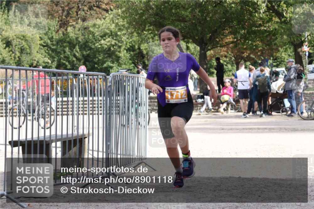 14.09.2025 - Stadtparktriathlon Strokosch-Dieckow http://msf.ph/oto/8901118 14.09.2025 14:45:38 Ziel 1712 meine-sportfotos.de