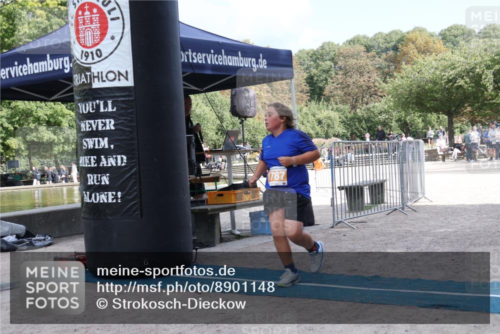 14.09.2025 - Stadtparktriathlon Strokosch-Dieckow http://msf.ph/oto/8901148 14.09.2025 14:47:17 Ziel 1787 meine-sportfotos.de