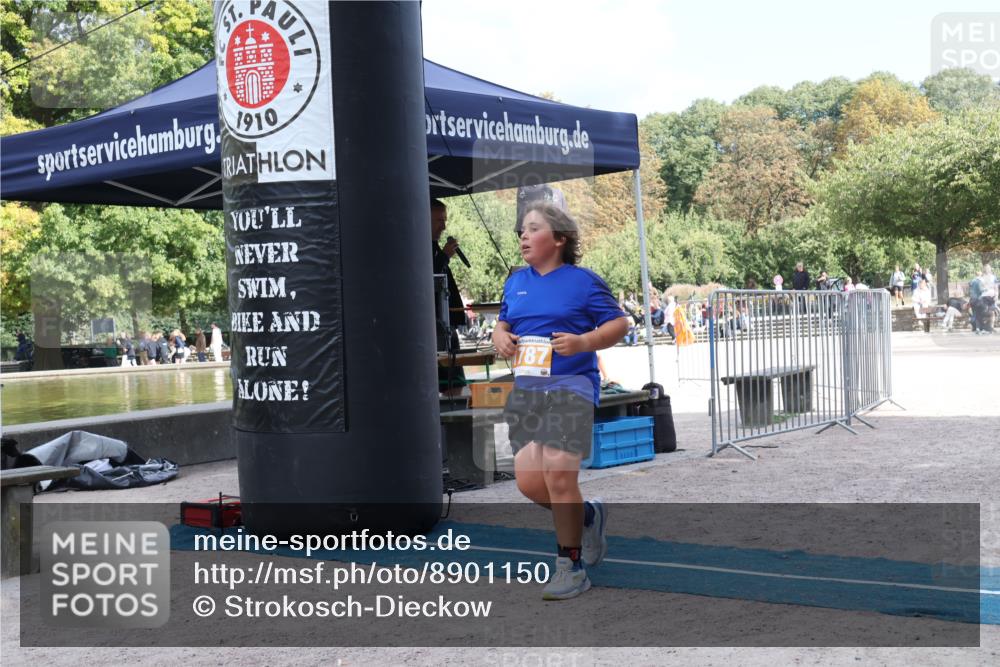 14.09.2025 - Stadtparktriathlon Strokosch-Dieckow http://msf.ph/oto/8901150 14.09.2025 14:47:17 Ziel 1787 meine-sportfotos.de