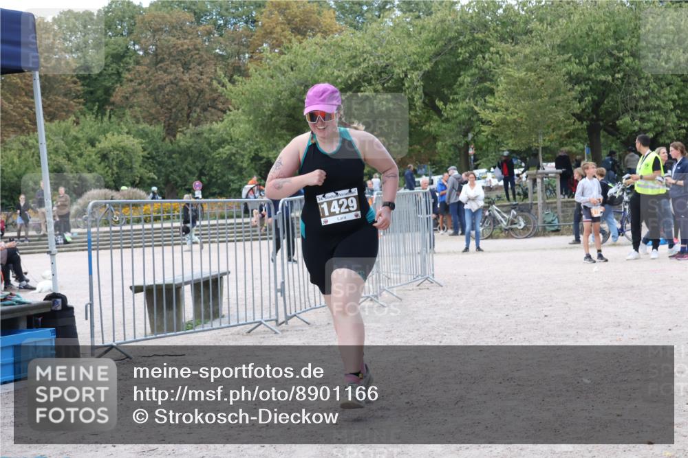 14.09.2025 - Stadtparktriathlon Strokosch-Dieckow http://msf.ph/oto/8901166 14.09.2025 14:58:52 Ziel 1429 meine-sportfotos.de