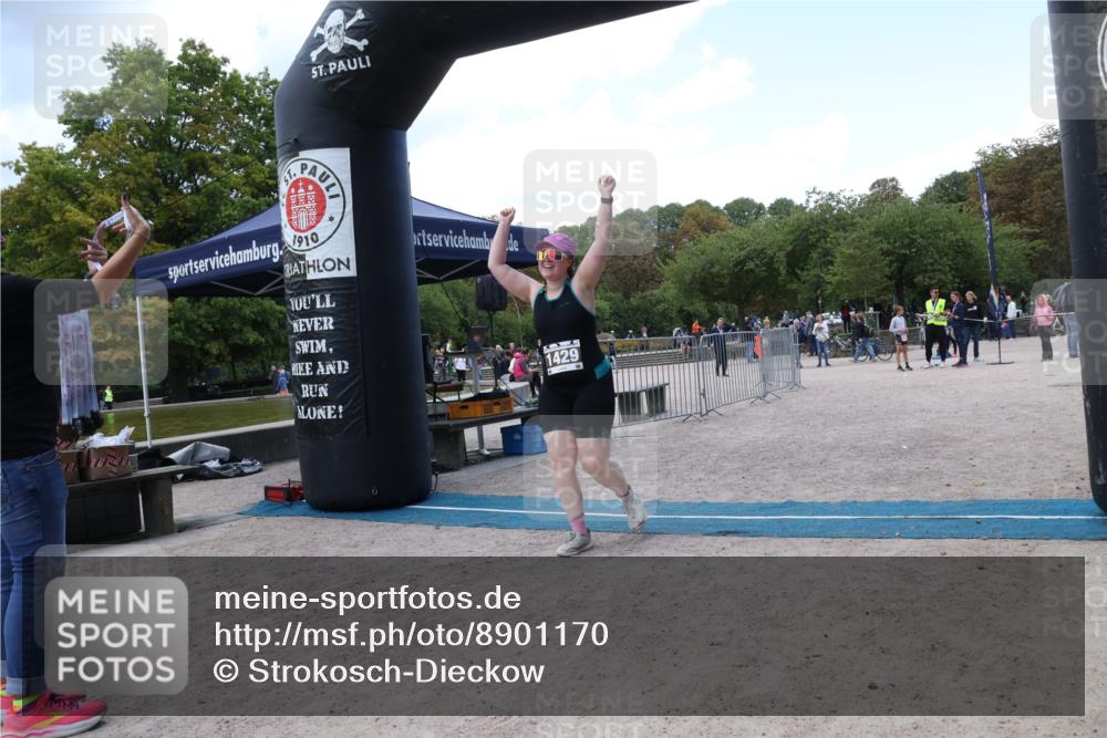 14.09.2025 - Stadtparktriathlon Strokosch-Dieckow http://msf.ph/oto/8901170 14.09.2025 14:58:53 Ziel 1429 meine-sportfotos.de