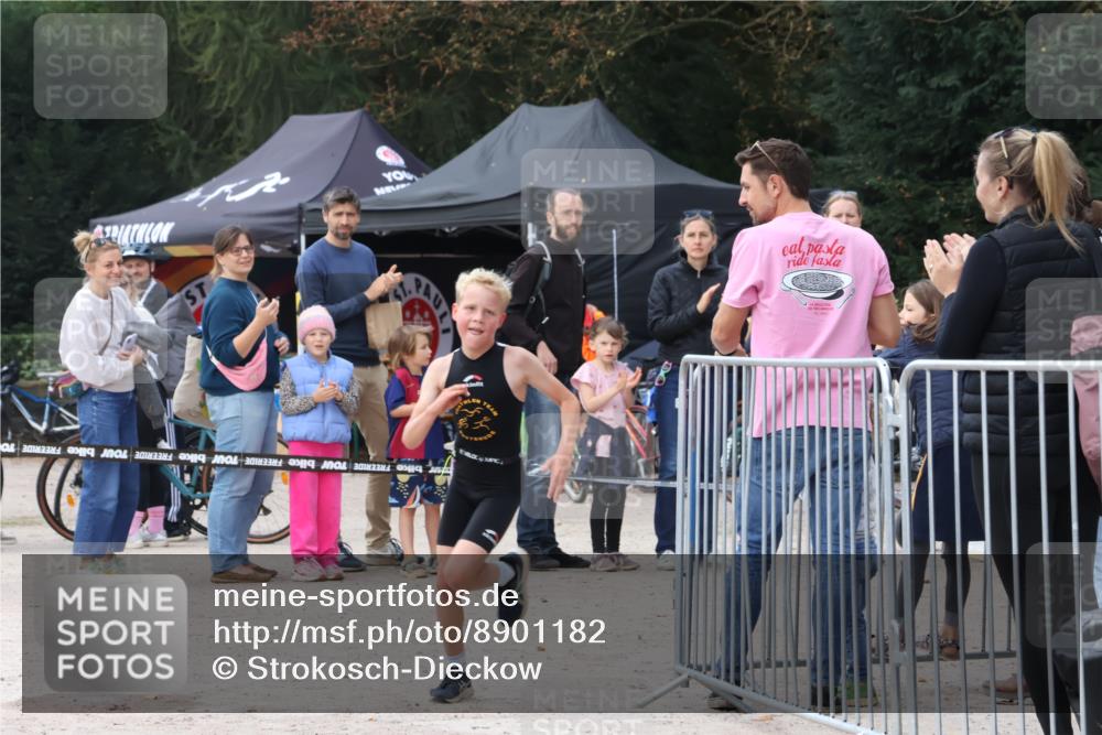 14.09.2025 - Stadtparktriathlon Strokosch-Dieckow http://msf.ph/oto/8901182 14.09.2025 15:01:24 Ziel 1833 meine-sportfotos.de
