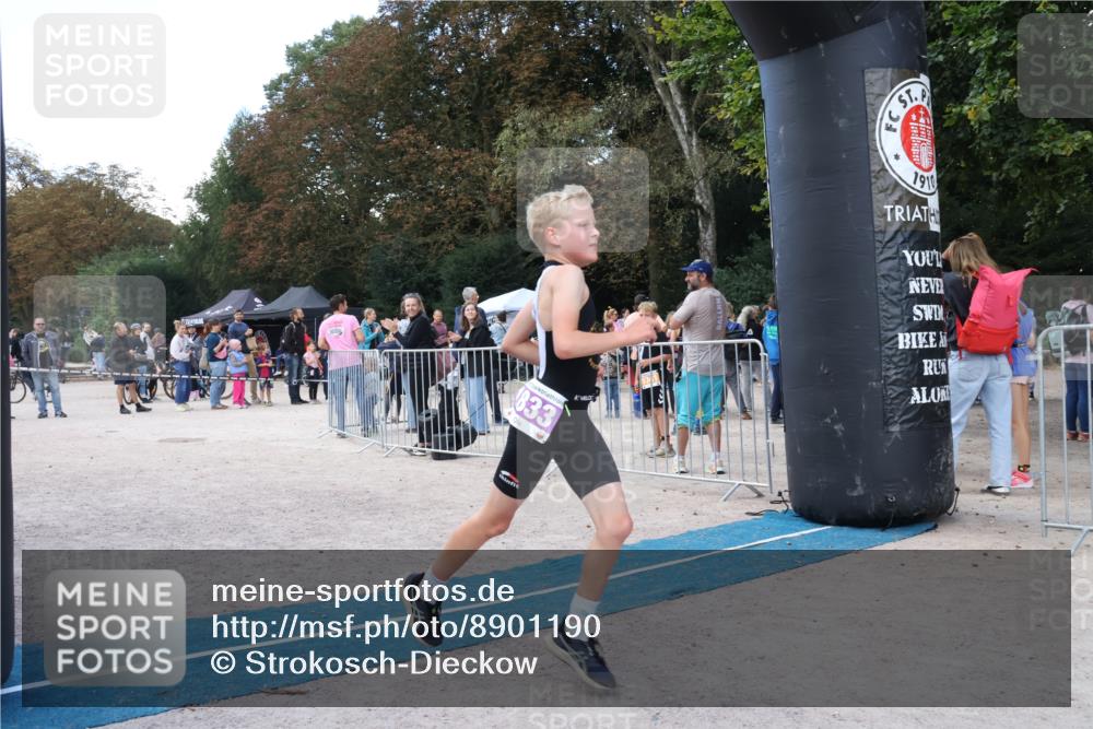 14.09.2025 - Stadtparktriathlon Strokosch-Dieckow http://msf.ph/oto/8901190 14.09.2025 15:01:26 Ziel 1833 meine-sportfotos.de