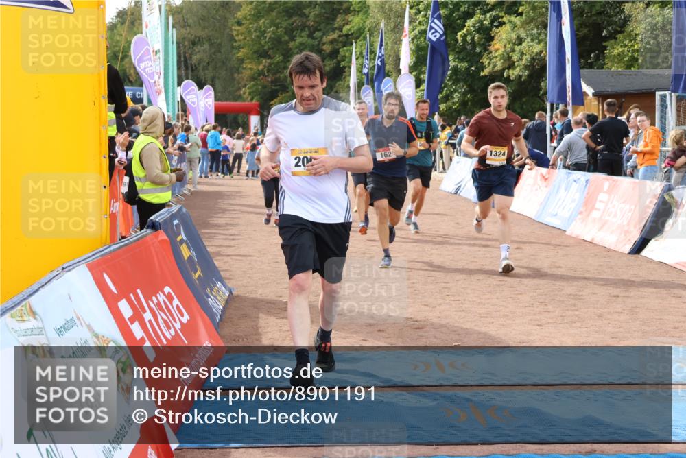 14.09.2025 - Airport Race Strokosch-Dieckow http://msf.ph/oto/8901191 14.09.2025 12:30:56 Ziel 48, 162, 732, 1170, 1324, 1389, 1597, 1608, 2005, 4274, 5072 meine-sportfotos.de