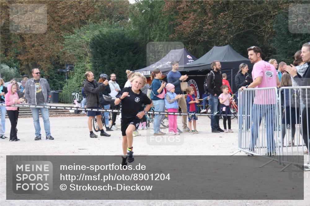14.09.2025 - Stadtparktriathlon Strokosch-Dieckow http://msf.ph/oto/8901204 14.09.2025 15:01:39 Ziel 1808, 1827, 1841, 1843 meine-sportfotos.de
