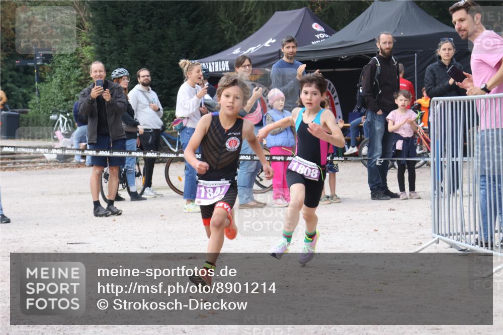 14.09.2025 - Stadtparktriathlon Strokosch-Dieckow http://msf.ph/oto/8901214 14.09.2025 15:01:44 Ziel 1808, 1827, 1841 meine-sportfotos.de