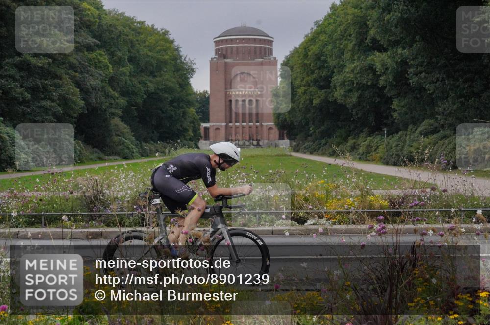 14.09.2025 - Stadtparktriathlon Michael Burmester http://msf.ph/oto/8901239 14.09.2025 09:23:29 Radfahren 313, 319, 325, 360, 369, 436, 463 meine-sportfotos.de