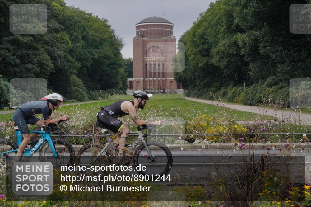 14.09.2025 - Stadtparktriathlon Michael Burmester http://msf.ph/oto/8901244 14.09.2025 09:23:30 Radfahren 313, 319, 325, 360, 369, 436, 463 meine-sportfotos.de