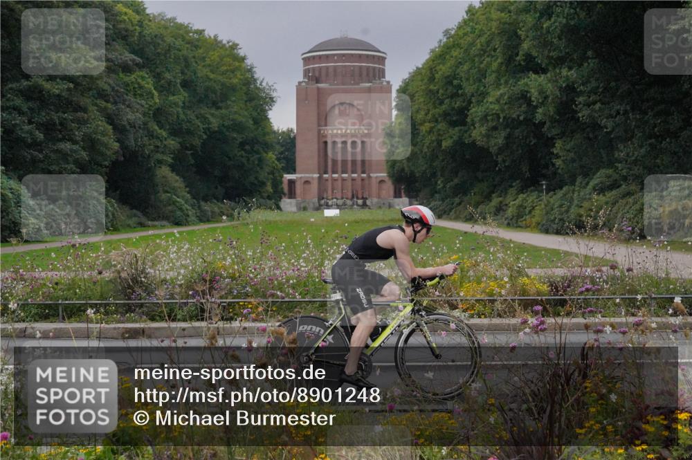 14.09.2025 - Stadtparktriathlon Michael Burmester http://msf.ph/oto/8901248 14.09.2025 09:23:31 Radfahren 313, 319, 325, 350, 360, 369, 399, 436, 463 meine-sportfotos.de