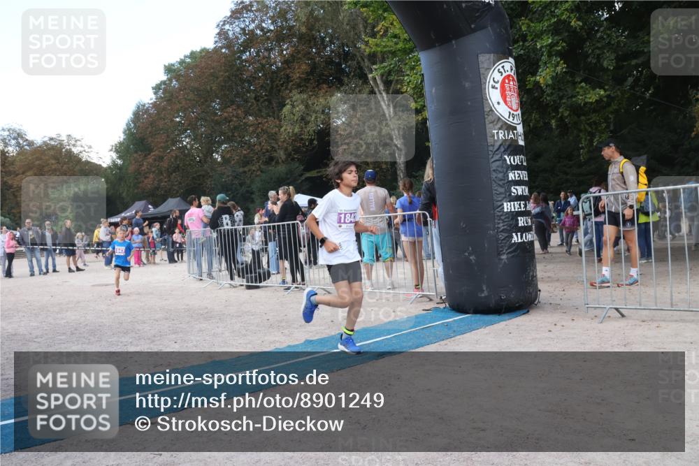 14.09.2025 - Stadtparktriathlon Strokosch-Dieckow http://msf.ph/oto/8901249 14.09.2025 15:02:20 Ziel 1842, 1847, 1858 meine-sportfotos.de