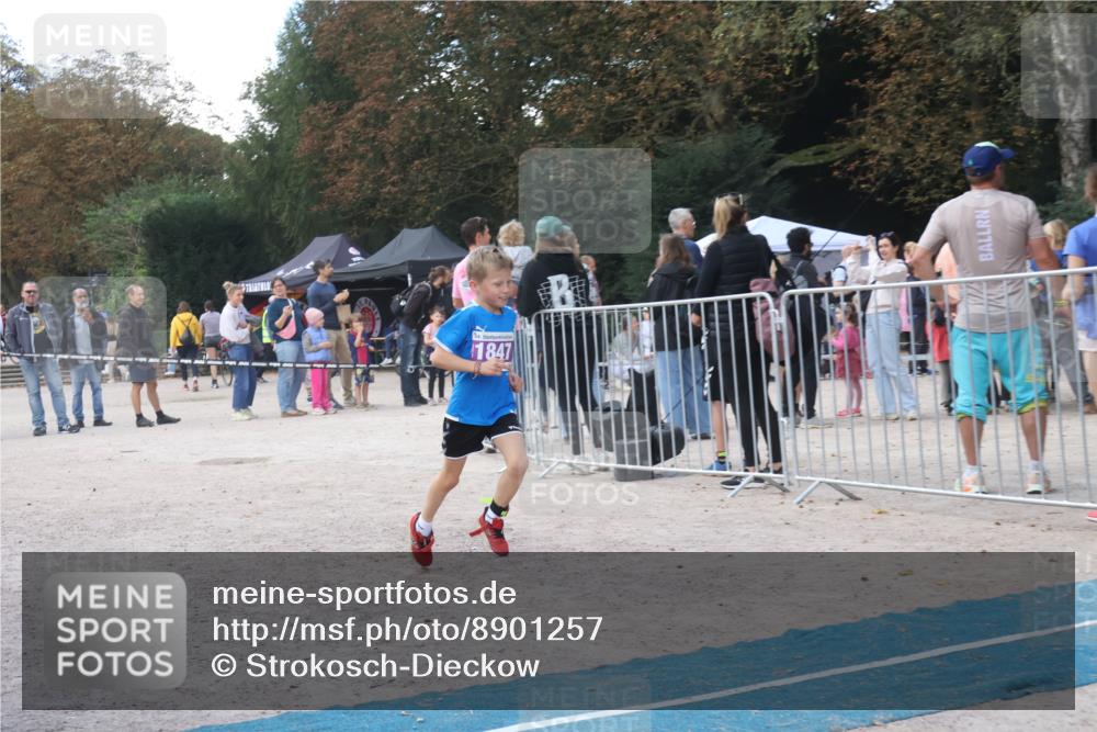 14.09.2025 - Stadtparktriathlon Strokosch-Dieckow http://msf.ph/oto/8901257 14.09.2025 15:02:21 Ziel 1842, 1847, 1858 meine-sportfotos.de