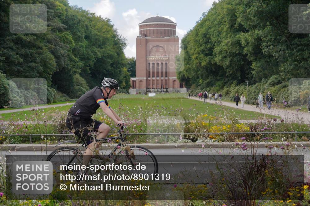 14.09.2025 - Stadtparktriathlon Michael Burmester http://msf.ph/oto/8901319 14.09.2025 13:13:54 Radfahren 1491, 1520 meine-sportfotos.de