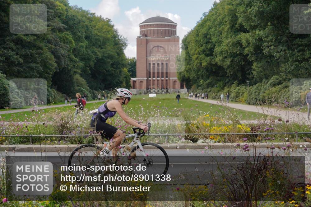 14.09.2025 - Stadtparktriathlon Michael Burmester http://msf.ph/oto/8901338 14.09.2025 13:14:21 Radfahren 1332, 1452, 1495, 1547, 1552 meine-sportfotos.de