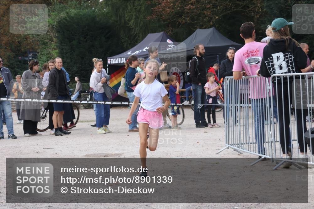 14.09.2025 - Stadtparktriathlon Strokosch-Dieckow http://msf.ph/oto/8901339 14.09.2025 15:03:14 Ziel 1798, 1815, 1823, 1846 meine-sportfotos.de