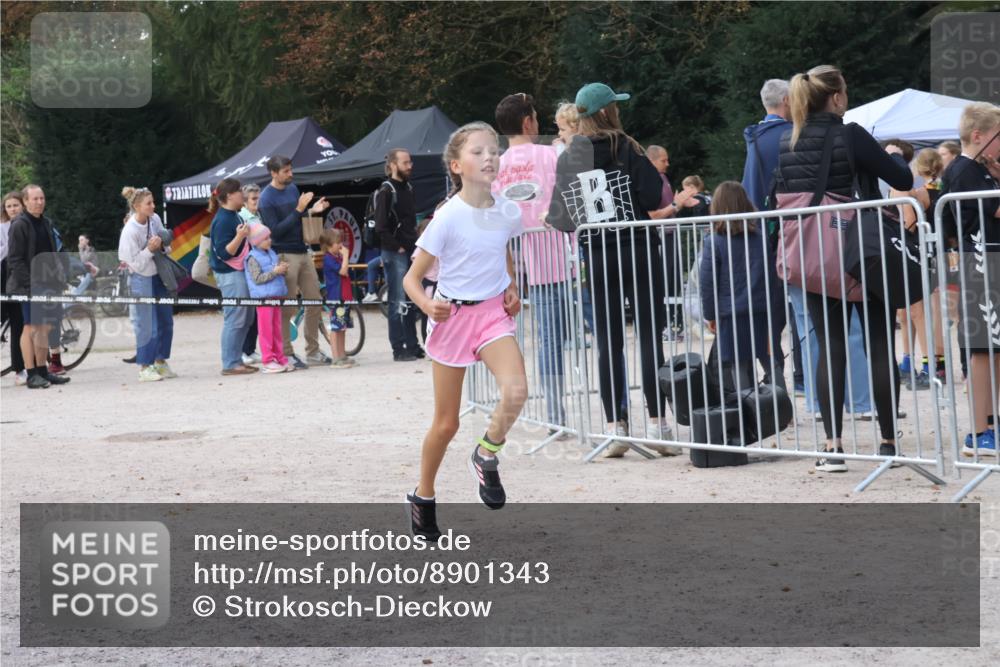 14.09.2025 - Stadtparktriathlon Strokosch-Dieckow http://msf.ph/oto/8901343 14.09.2025 15:03:14 Ziel 1798, 1815, 1823, 1846 meine-sportfotos.de