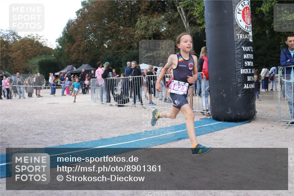 14.09.2025 - Stadtparktriathlon Strokosch-Dieckow http://msf.ph/oto/8901361 14.09.2025 15:03:18 Ziel 1798, 1815, 1823 meine-sportfotos.de