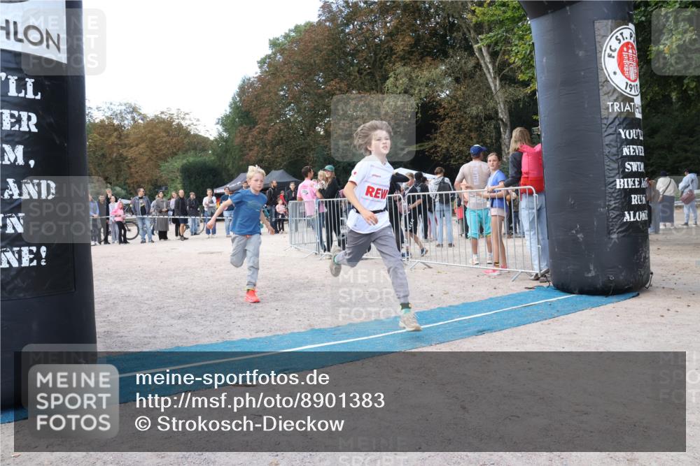 14.09.2025 - Stadtparktriathlon Strokosch-Dieckow http://msf.ph/oto/8901383 14.09.2025 15:03:27 Ziel 1818, 1840, 1863 meine-sportfotos.de