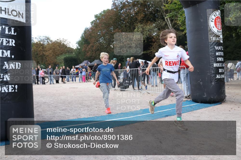14.09.2025 - Stadtparktriathlon Strokosch-Dieckow http://msf.ph/oto/8901386 14.09.2025 15:03:27 Ziel 1818, 1840, 1863 meine-sportfotos.de