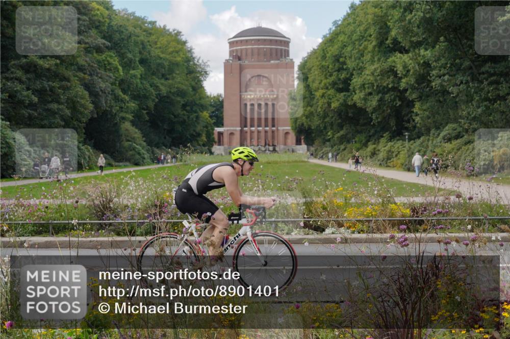 14.09.2025 - Stadtparktriathlon Michael Burmester http://msf.ph/oto/8901401 14.09.2025 13:15:00 Radfahren 1446, 1468, 1469, 1548 meine-sportfotos.de