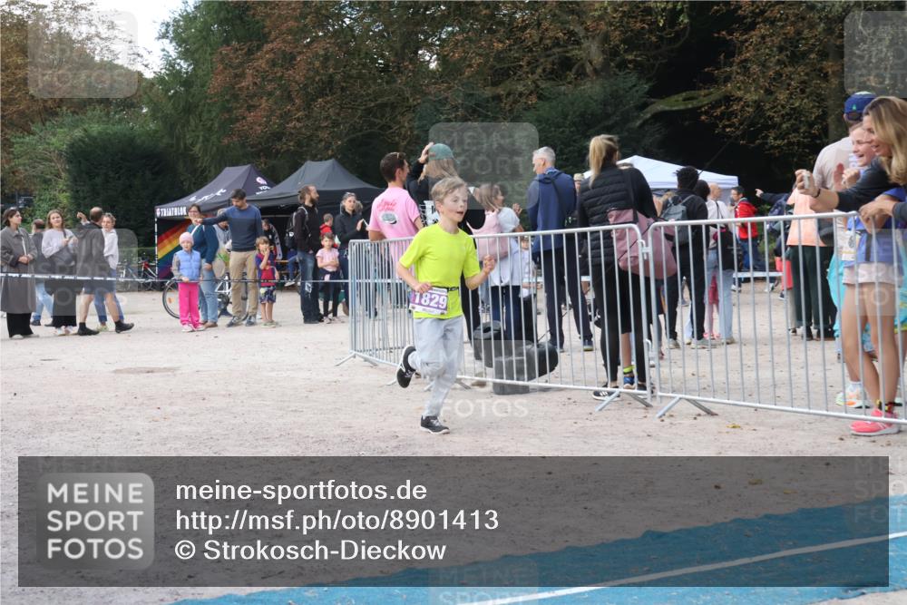 14.09.2025 - Stadtparktriathlon Strokosch-Dieckow http://msf.ph/oto/8901413 14.09.2025 15:03:37 Ziel 1818, 1829 meine-sportfotos.de