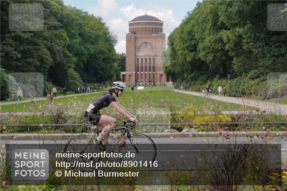 14.09.2025 - Stadtparktriathlon Michael Burmester http://msf.ph/oto/8901416 14.09.2025 13:15:11 Radfahren 1451, 1471, 1514, 1538 meine-sportfotos.de