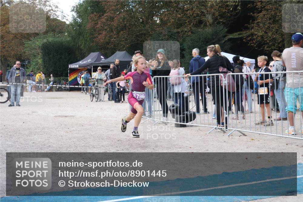 14.09.2025 - Stadtparktriathlon Strokosch-Dieckow http://msf.ph/oto/8901445 14.09.2025 15:03:54 Ziel 1796, 1807 meine-sportfotos.de