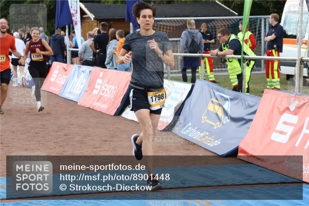 14.09.2025 - Airport Race Strokosch-Dieckow http://msf.ph/oto/8901448 14.09.2025 12:31:43 Ziel 61, 400, 511, 570, 906, 1132, 1339, 1447, 1454, 1463, 1785, 1798, 2077, 2155, 2162, 4013, 4180 meine-sportfotos.de