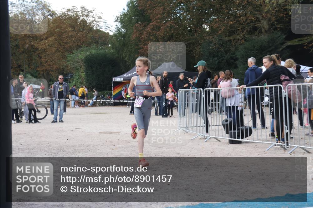 14.09.2025 - Stadtparktriathlon Strokosch-Dieckow http://msf.ph/oto/8901457 14.09.2025 15:04:00 Ziel 1796, 1807 meine-sportfotos.de