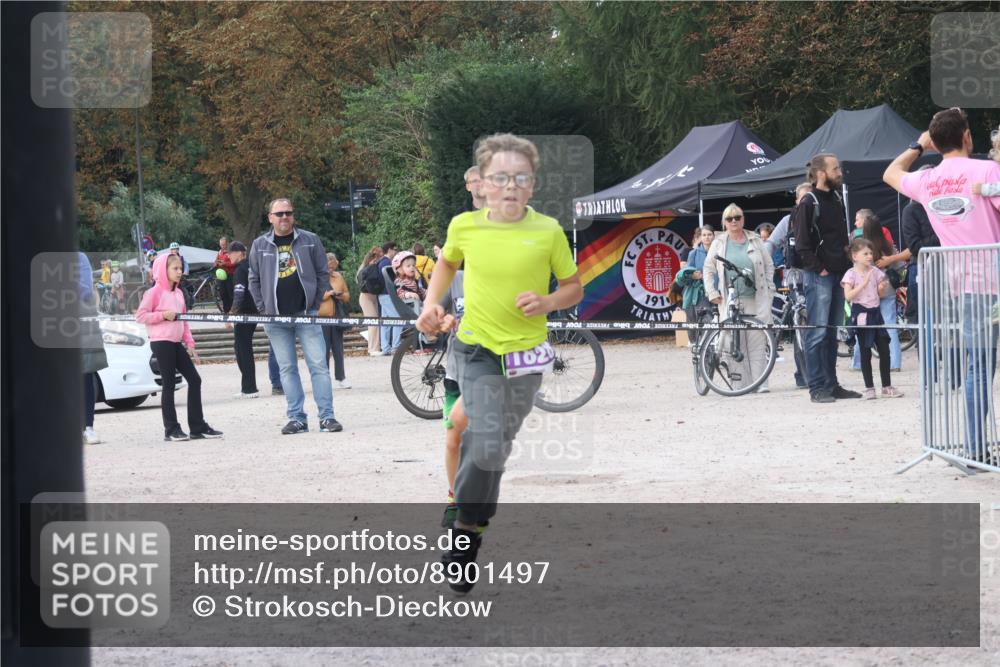 14.09.2025 - Stadtparktriathlon Strokosch-Dieckow http://msf.ph/oto/8901497 14.09.2025 15:04:18 Ziel 1802, 1820, 1821, 1828, 1834, 1845, 1851 meine-sportfotos.de
