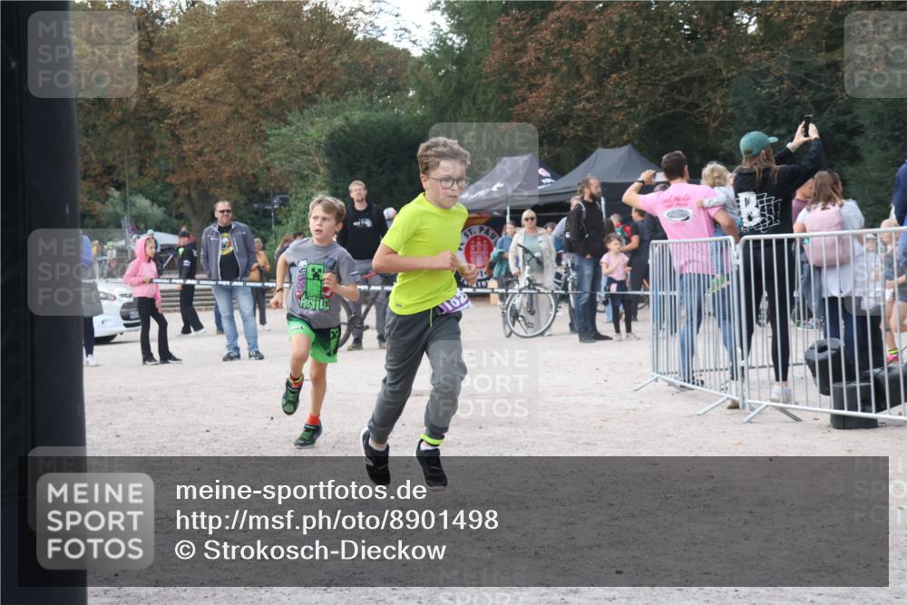 14.09.2025 - Stadtparktriathlon Strokosch-Dieckow http://msf.ph/oto/8901498 14.09.2025 15:04:18 Ziel 1802, 1820, 1821, 1828, 1834, 1845, 1851 meine-sportfotos.de