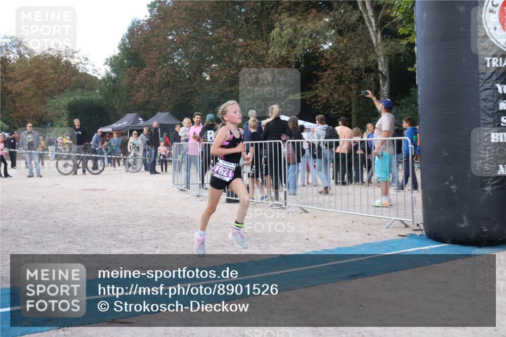 14.09.2025 - Stadtparktriathlon Strokosch-Dieckow http://msf.ph/oto/8901526 14.09.2025 15:04:24 Ziel 1422, 1802, 1821, 1828, 1836, 1845, 1851 meine-sportfotos.de