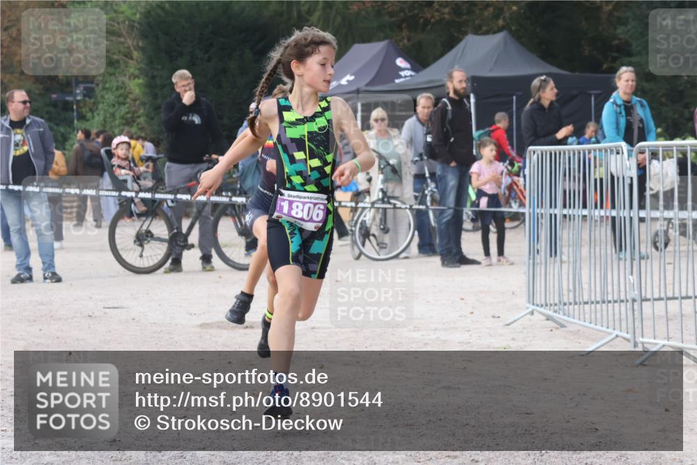 14.09.2025 - Stadtparktriathlon Strokosch-Dieckow http://msf.ph/oto/8901544 14.09.2025 15:04:32 Ziel 1422, 1805, 1806, 1809, 1831, 1836, 1848, 1857 meine-sportfotos.de
