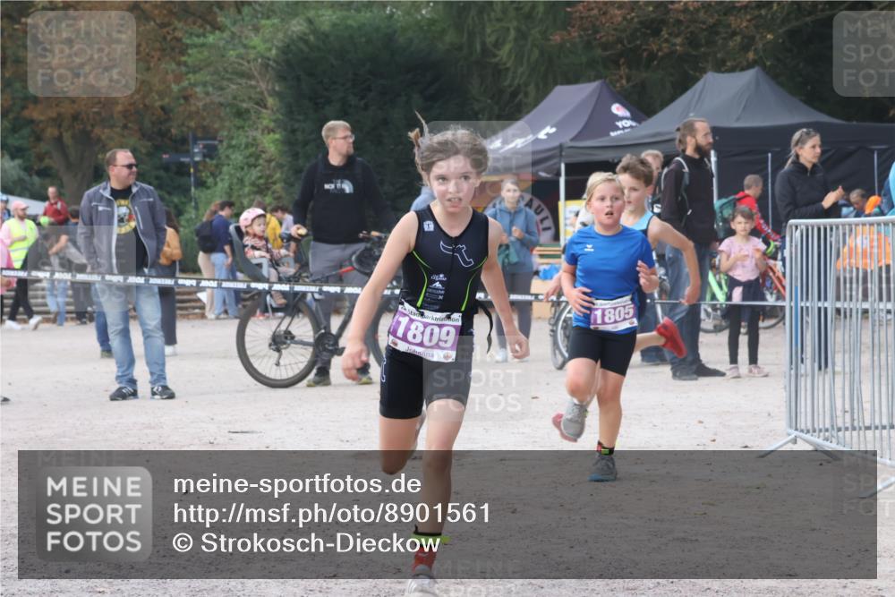 14.09.2025 - Stadtparktriathlon Strokosch-Dieckow http://msf.ph/oto/8901561 14.09.2025 15:04:35 Ziel 1805, 1806, 1809, 1831, 1848, 1857 meine-sportfotos.de