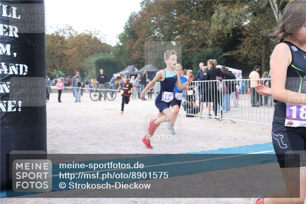 14.09.2025 - Stadtparktriathlon Strokosch-Dieckow http://msf.ph/oto/8901575 14.09.2025 15:04:37 Ziel 1805, 1806, 1809, 1831, 1848, 1857 meine-sportfotos.de