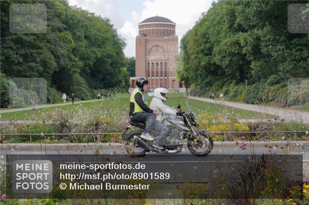 14.09.2025 - Stadtparktriathlon Michael Burmester http://msf.ph/oto/8901589 14.09.2025 13:17:39 Radfahren 1427, 1454, 1488, 1499, 1510, 1522, 1544 meine-sportfotos.de