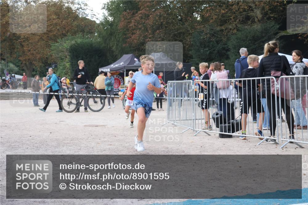 14.09.2025 - Stadtparktriathlon Strokosch-Dieckow http://msf.ph/oto/8901595 14.09.2025 15:04:51 Ziel 1812, 1837 meine-sportfotos.de