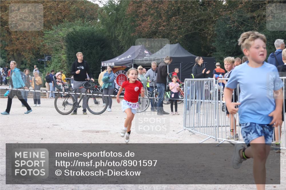 14.09.2025 - Stadtparktriathlon Strokosch-Dieckow http://msf.ph/oto/8901597 14.09.2025 15:04:52 Ziel 1812, 1837 meine-sportfotos.de